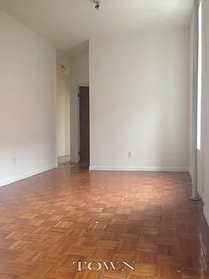 Rented by Town Residential | media 5