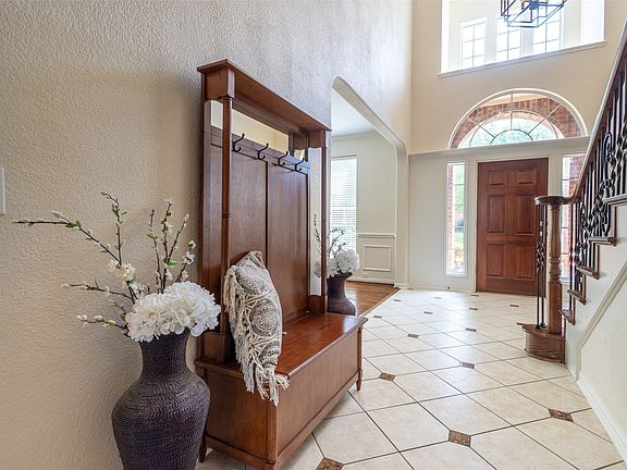 4th image of 1312 Camberley Ct