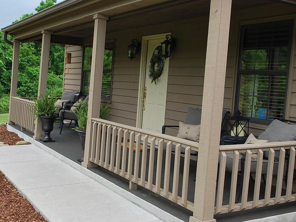 1st image of 505 Deer Foot Ct