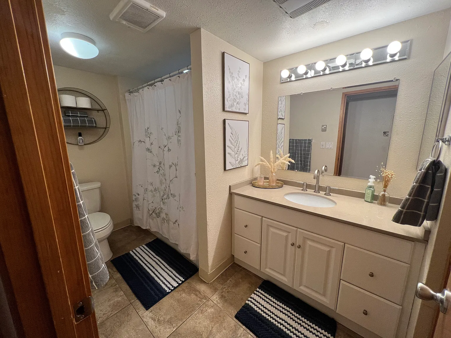 1002 Polk St — Photo 4