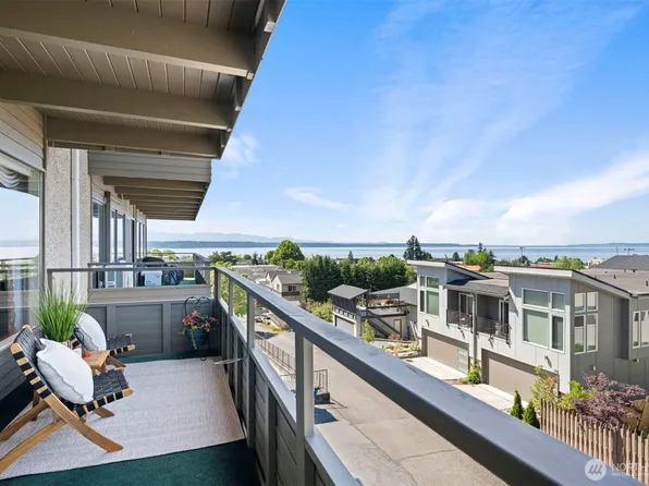 655 Main Street #305, Edmonds, WA 98020
