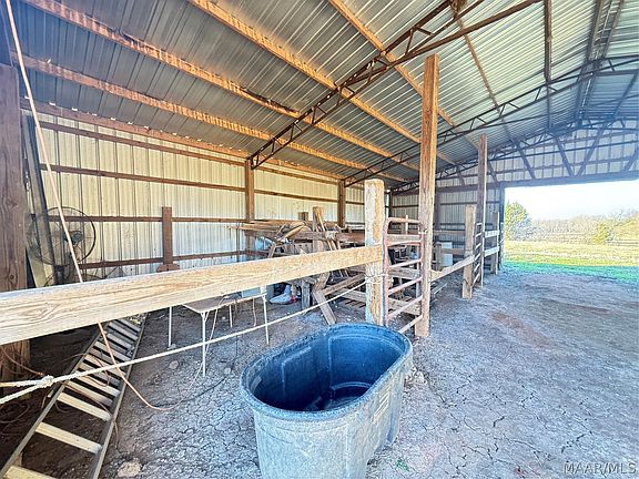 5th image of 5909 Hobbie Rd