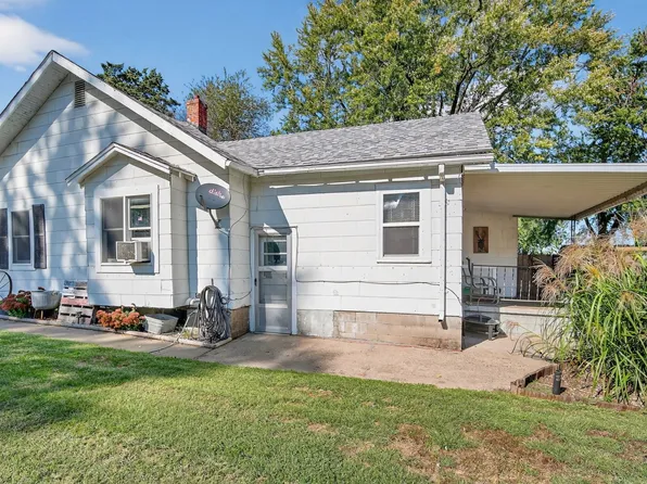 306 NW 2nd St, Melcher Dallas, IA 50163