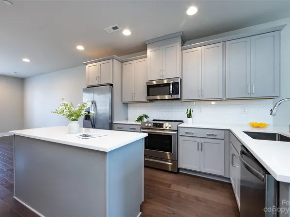 2643 Norfolk Ave, Charlotte, NC 28203