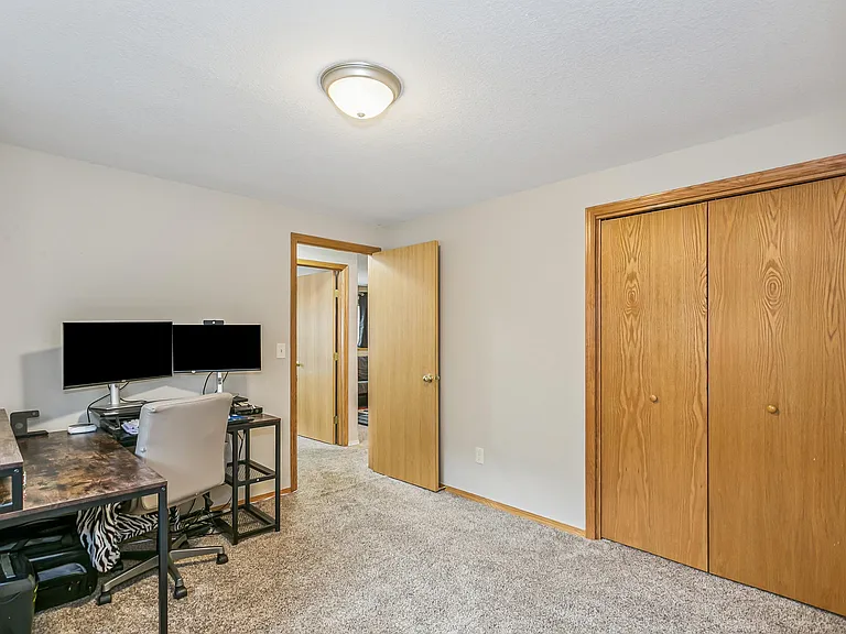 864 S Sunset Cir — Photo 30