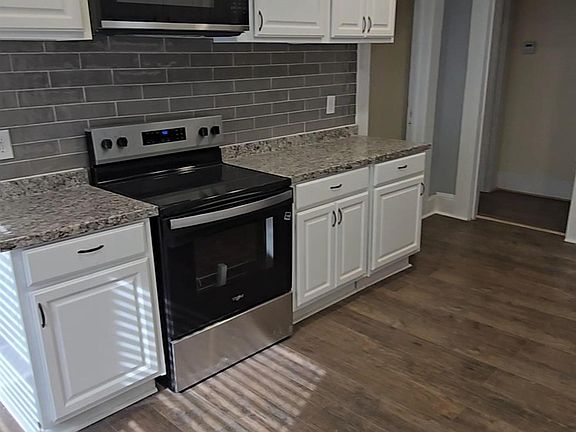 3rd image of 795 Howard St