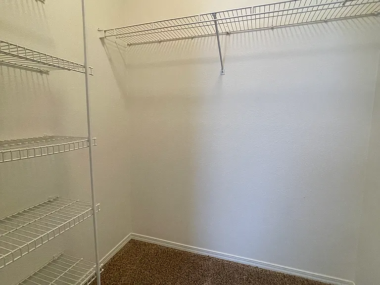 Fountain Valley Apartments — Photo 23