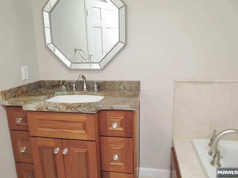456A Glen Ave #A — Photo 12