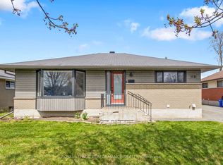 1321 Rustic Dr, Ottawa, ON K2C 2Y3