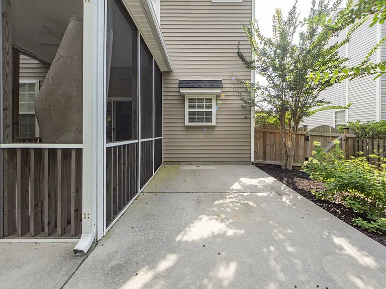 112 Tanglewood Cir — Photo 47