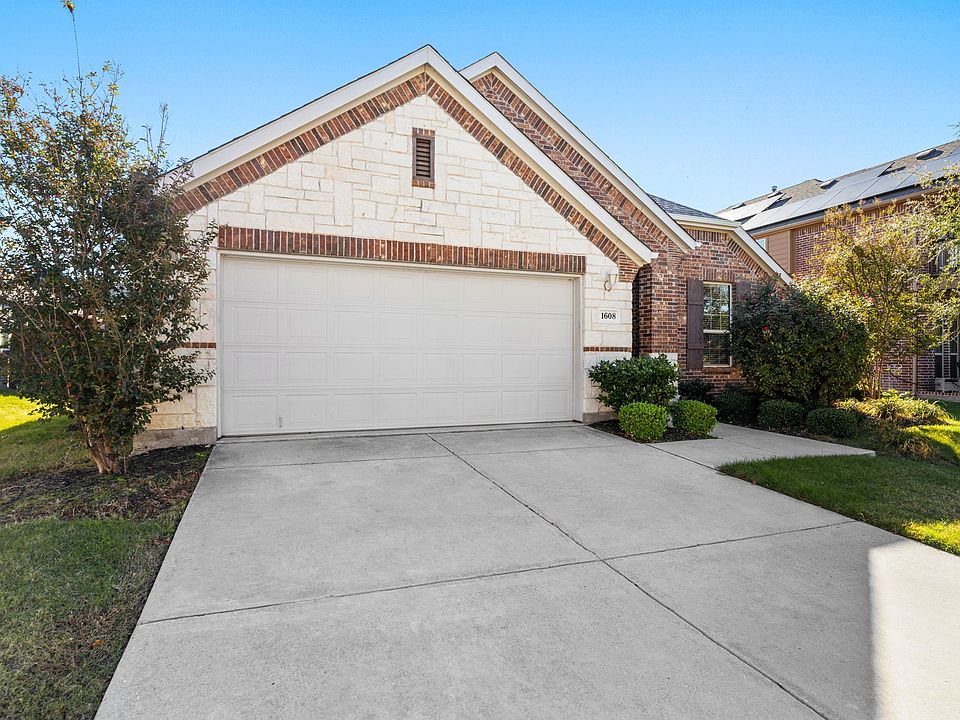 1st image of 1608 Emma Pearl Ln