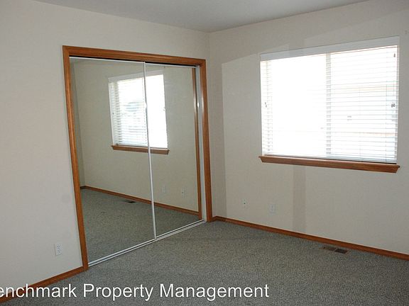 5th image of 7607 N Wheatfield Dr