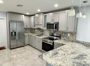 3704 NW 207th Dr, Miami Gardens, FL 33055