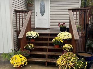 8353 E Main Rd, Le Roy, NY 14482