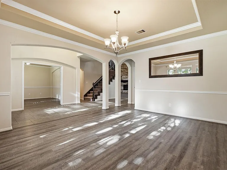 5035 Crystal Bluff Ct — Photo 4