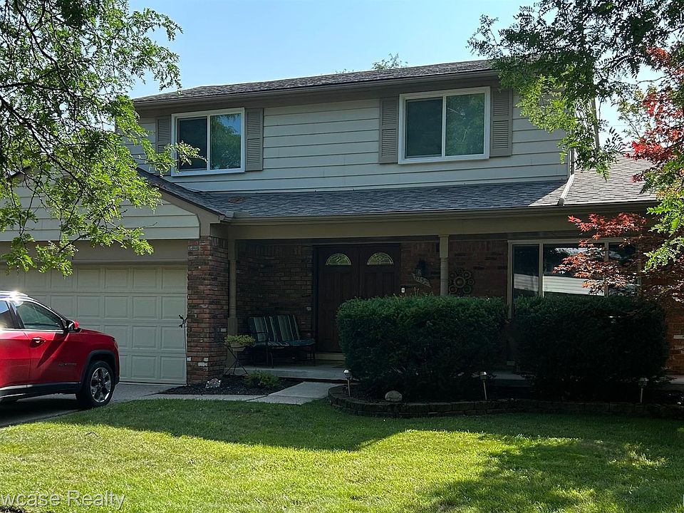1st image of 6132 New England Ln