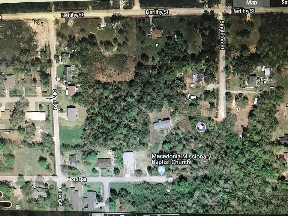 2nd image of 301 Singleton St