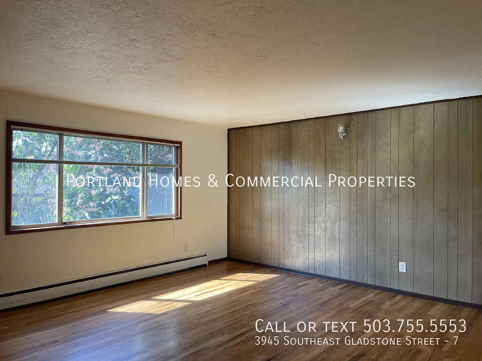 2 Bedroom / 1 Bathroom Ground-Floor Apartment on SE Gladstone — Photo 3