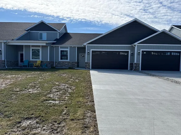 212 S Bridge Rd, Northwood, OH 43619