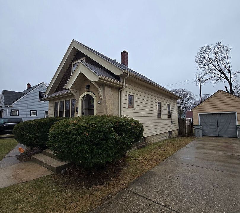 2nd image of 5459 N 53rd St