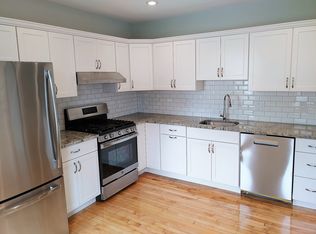 14 Dexter St APT 4, Waltham, MA 02453