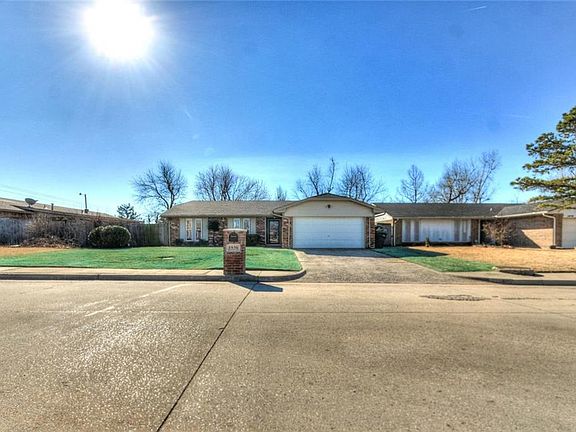 2nd image of 1036 Cambridge Dr