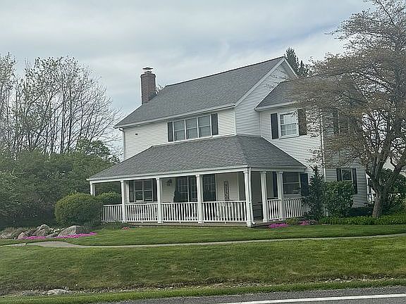 2nd image of 1425 Chestnut Knl #9-6