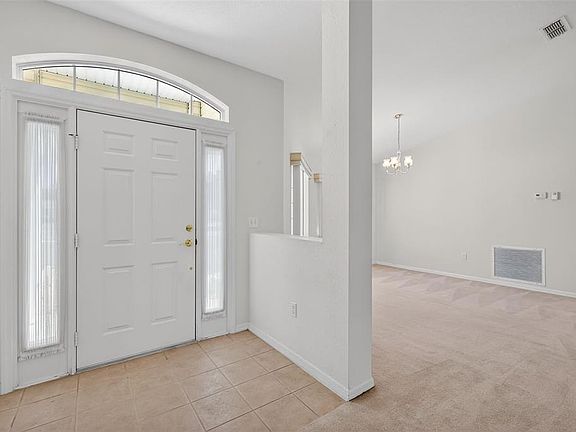 4th image of 8739 SE 140th Place Rd