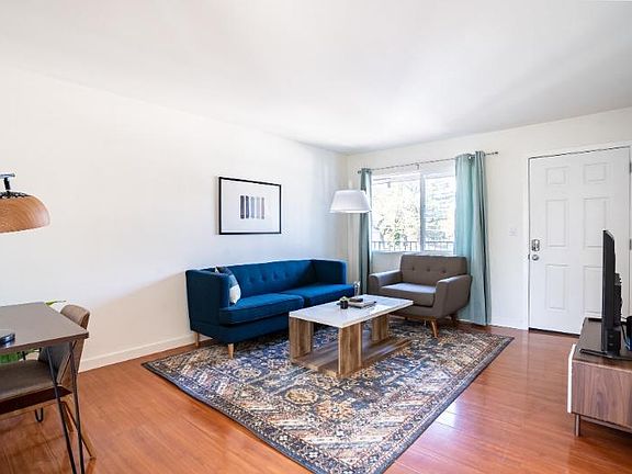 2nd image of 193 Redwood Ave #5