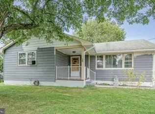 28 Malaga Ter, Malaga, NJ 08328