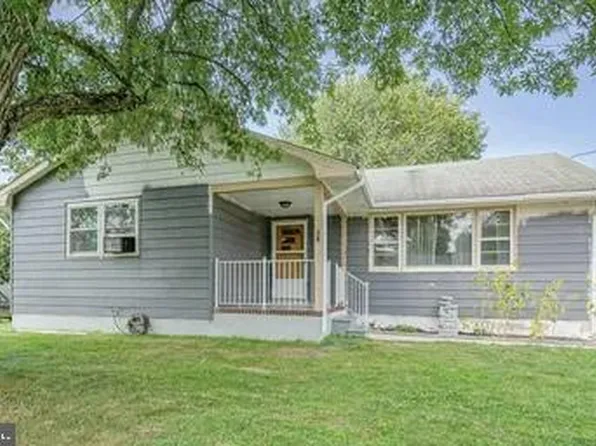 28 Malaga Ter, Malaga, NJ 08328