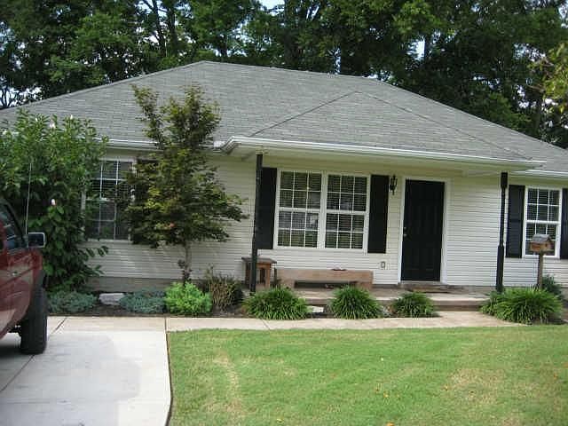 1st image of 104 Trailside Dr