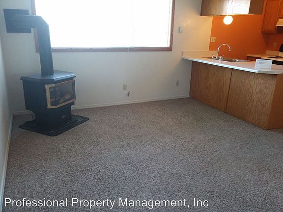 2nd image of 1407 Stoddard St APT 4