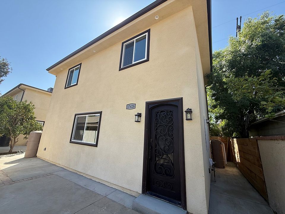 1st image of 17428 Roscoe Blvd