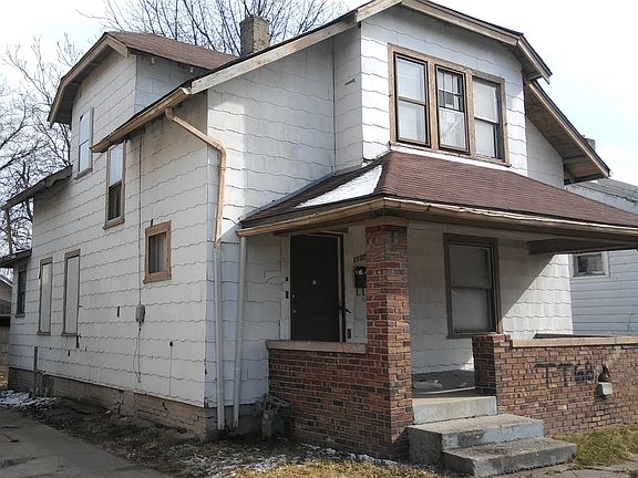 2nd image of 1137 N Belleview Pl
