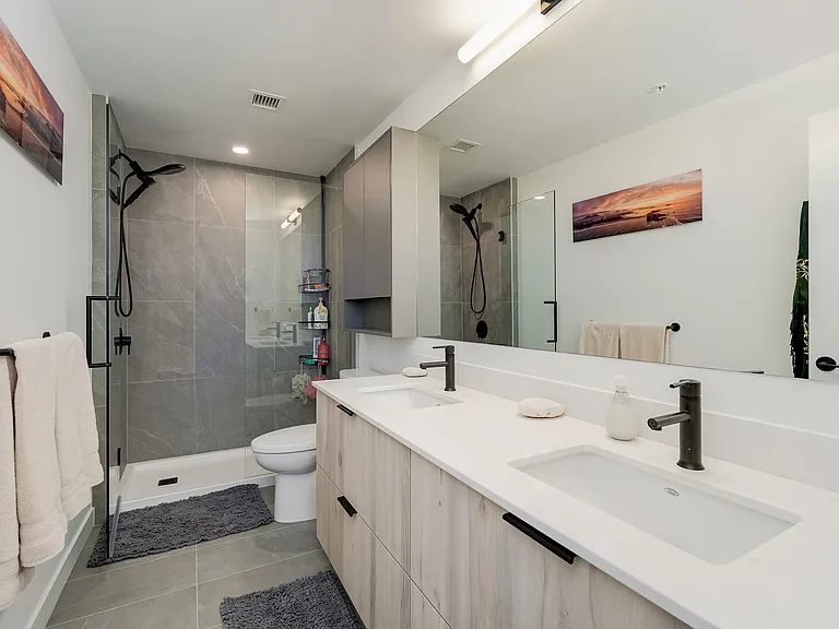 3564B Ryder Hesjedal Way — Photo 5