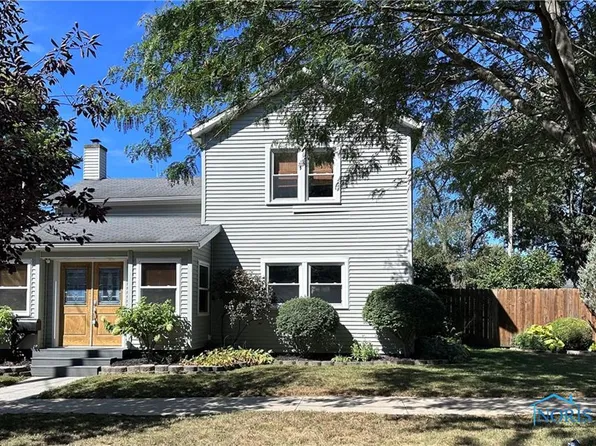 214 S 4th St, Upper Sandusky, OH 43351