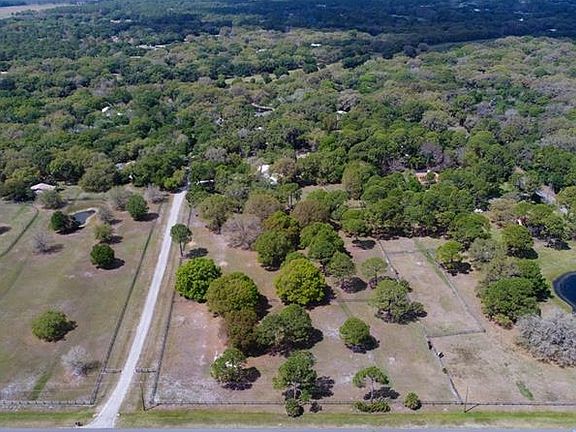 3rd image of 7856 Saddle Creek Trl