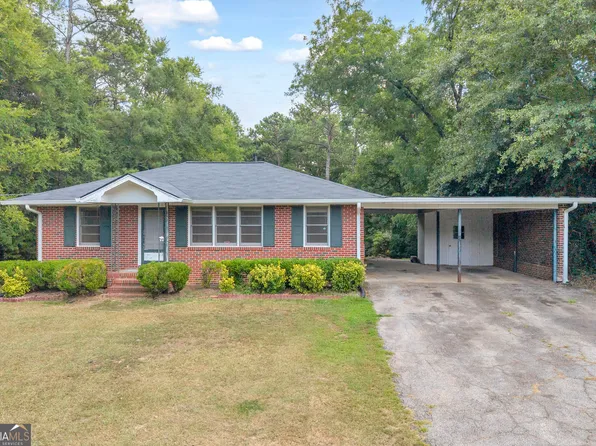 1226 Country Club Rd, Elberton, GA 30635
