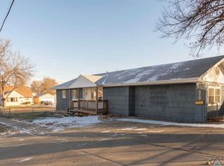 512 N Lewis Ave, Sioux Falls, SD 57103