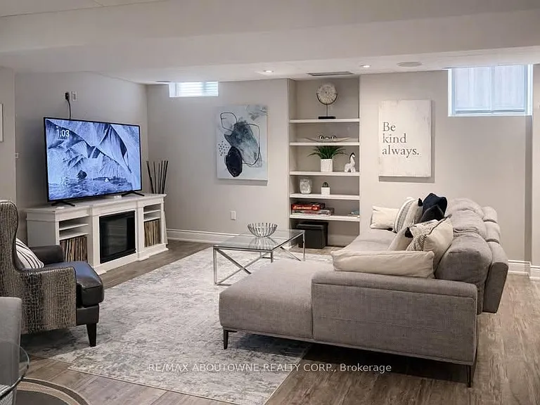 170 Humphrey St #BASEMENT — Photo 4