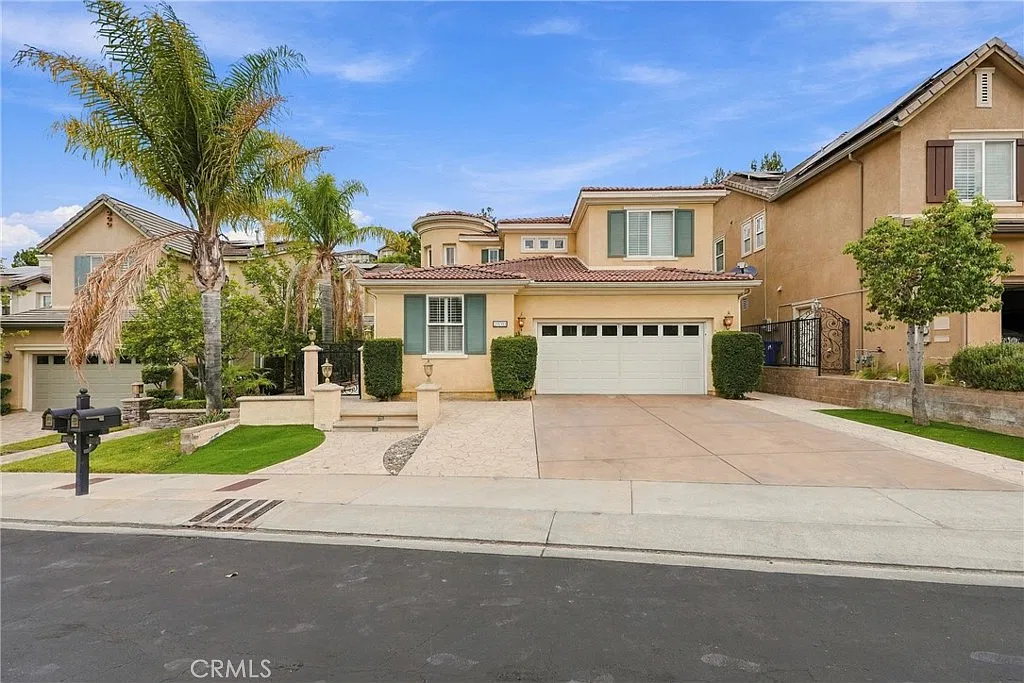 5 bed, 3195 sqft, $7,000 — Photo 1