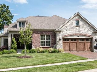 212 Meadowbrook Country Club Est, Ballwin, MO 63011