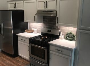 2622 W Robin Ave, Visalia, CA 93291