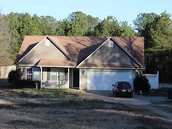 Front of house/ 2 car garage