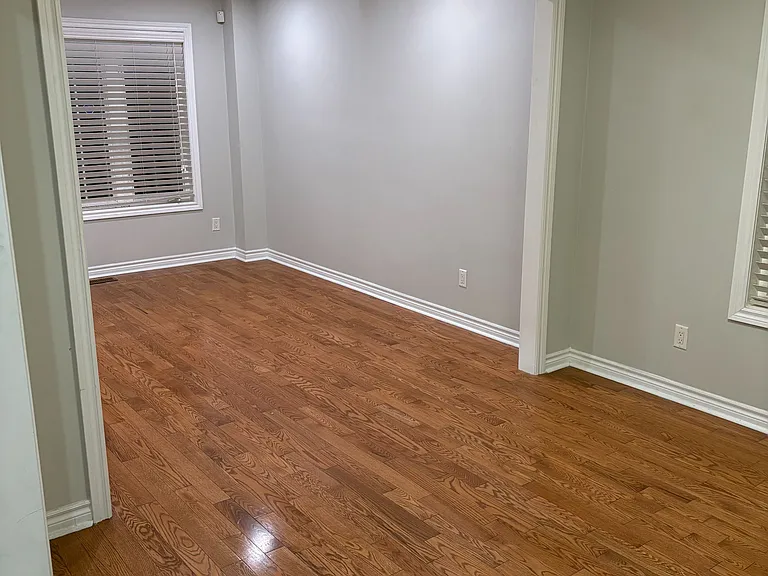 48 Echoridge Dr E — Photo 2