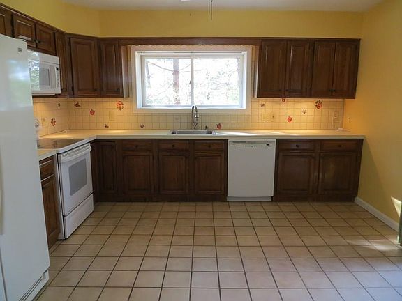 4th image of 2 Tybee Ln #C