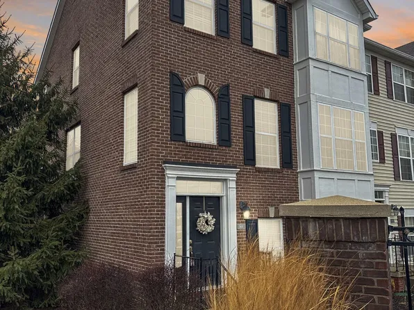 9441 Glencroft Way, Indianapolis, IN 46250