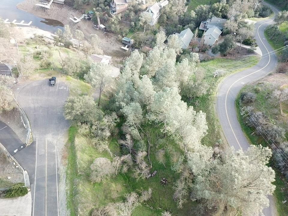 1st image of 4671 Lakeshore Dr