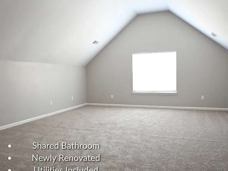 Bedroom + Amenities